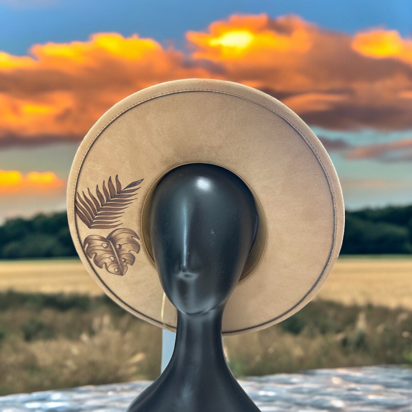 Monstera Deleciosa in Camel - Burned Wide Brim Hat