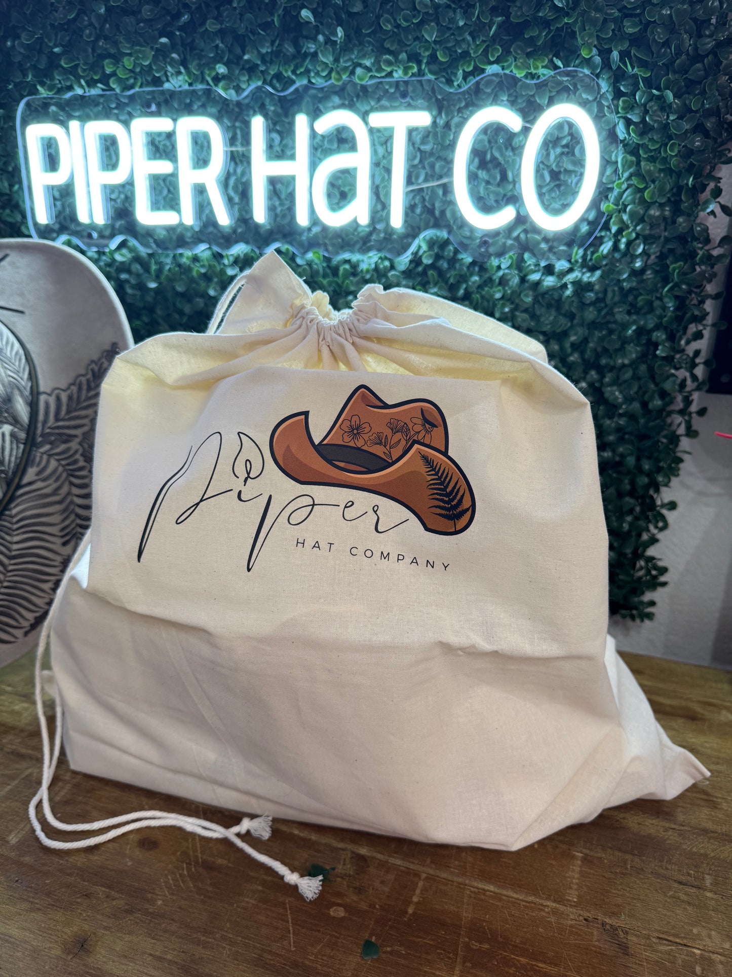 Signature Piper Wide Brim / Cowboy Style Hat Travel/Dust Bag
