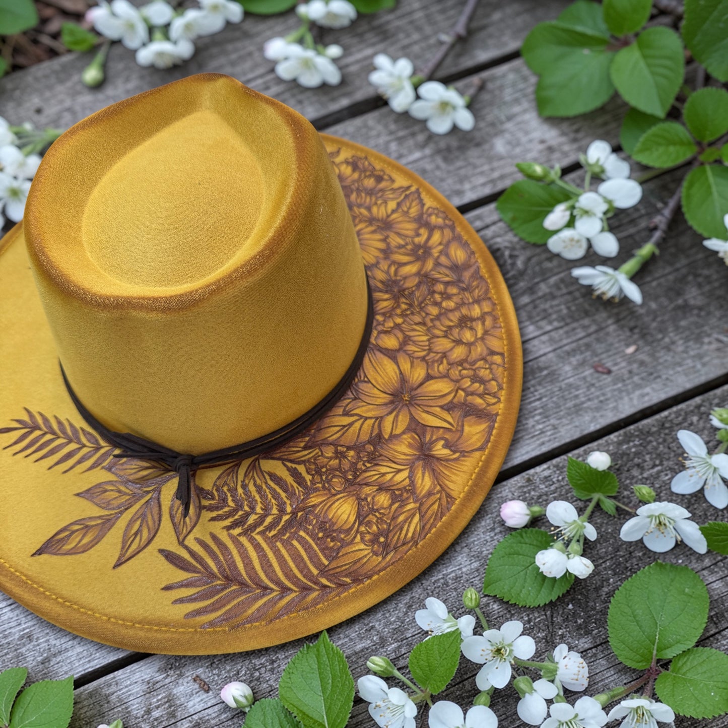 Fine Petals - Burned Rancher Wide Brim
