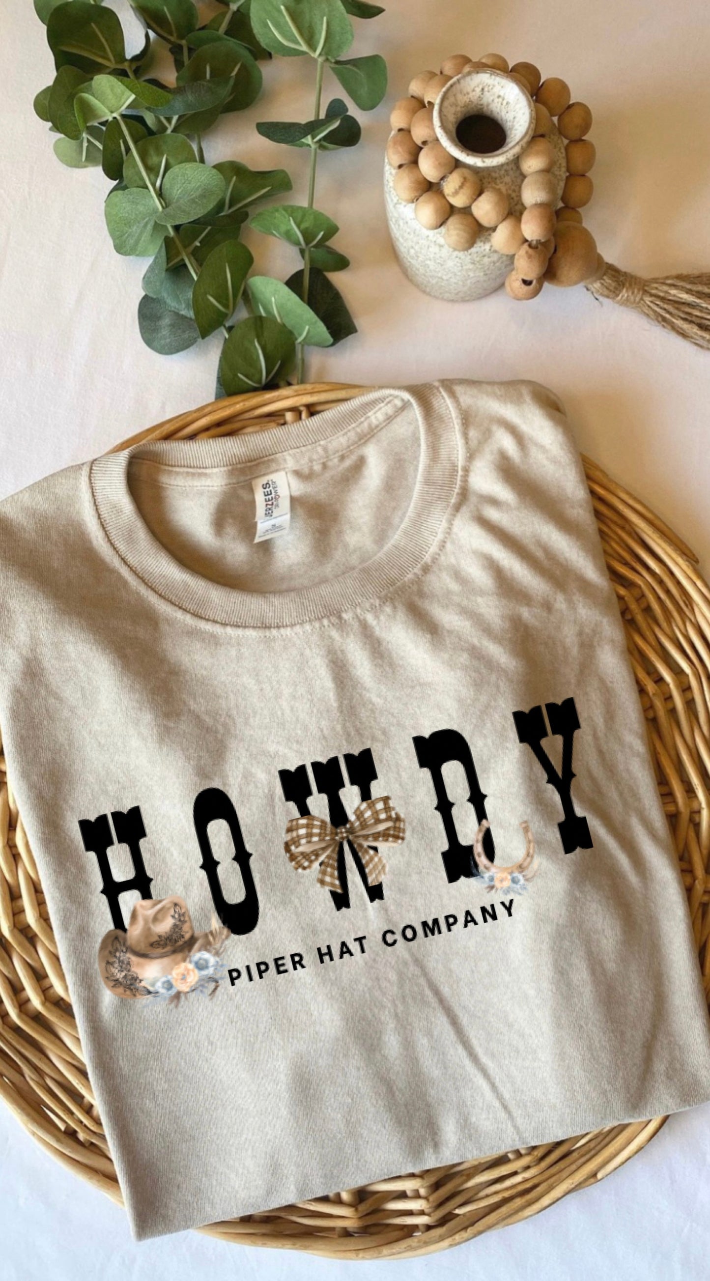 Howdy - Bow Design